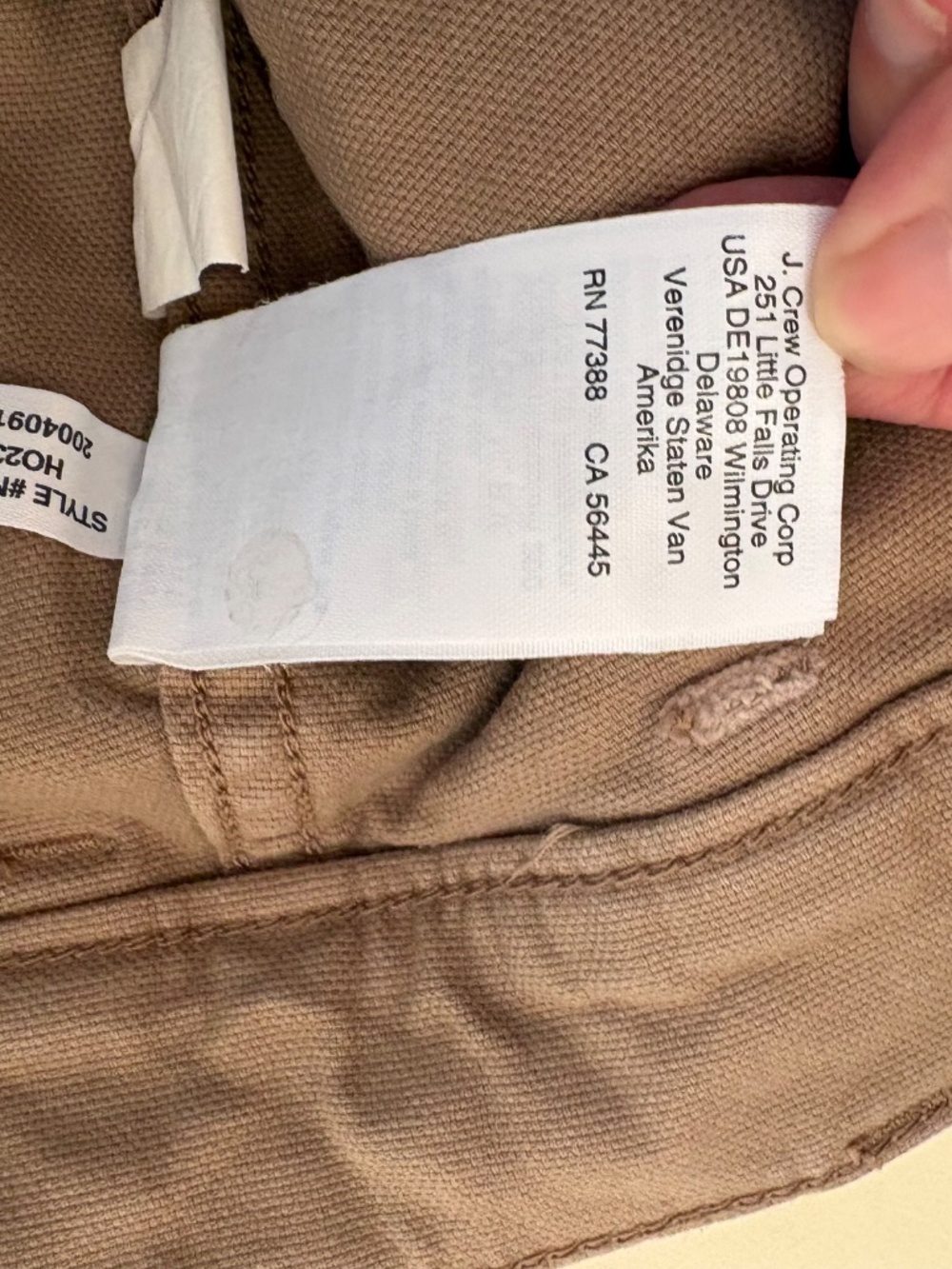 Madewell The Petite '90s Straight Cargo Pant in Garment-Dyed Canvas - Picture 9 of 14